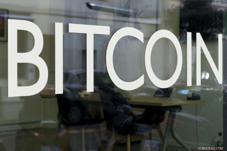 BIS Warns: Bitcoin’s Growth Could Threaten Internet Stability