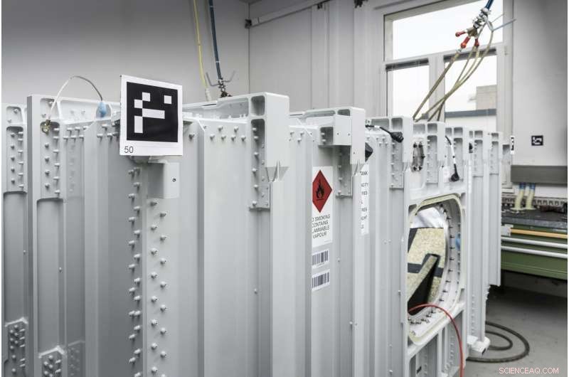 Augmented Reality Revolutionizes Aircraft Tank Construction