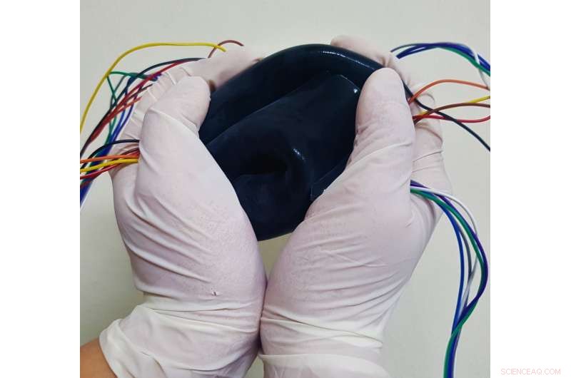 Foldable, Durable Keyboard: Compact, Flexible, Pocket‑Ready