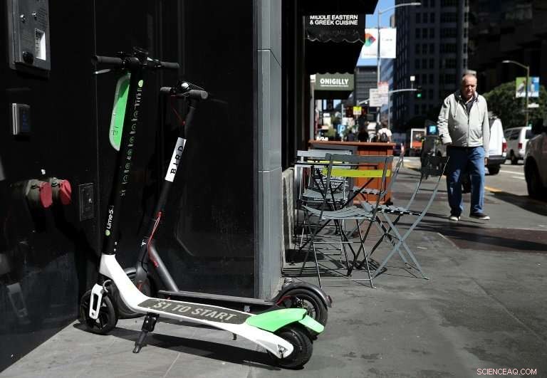 Paris Launches Electric Scooter Service, Expanding Across Europe