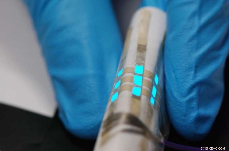 Revolutionary Electronic Wool Brings Wearable Tech From Catwalk to Everyday Fashion