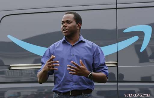 Amazon Adds Delivery Vans to Expand Shipping Reach