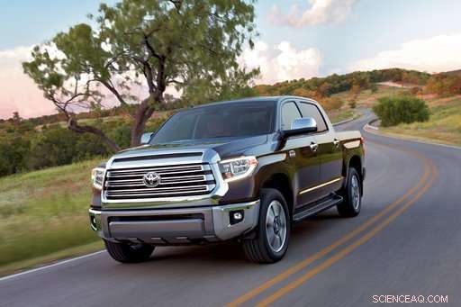 Edmunds Highlights the Latest Full-Size Pickup Trucks