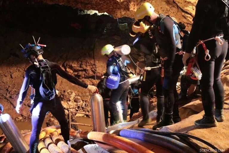 Elon Musk Unveils Mini-Submarine Plan to Rescue Thai Cave Boys