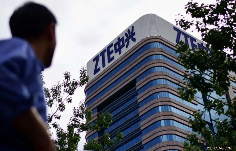 US Removes Export Ban on Companies Supplying to China s ZTE