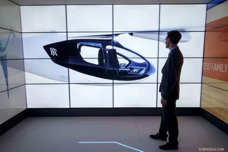 Rolls-Royce Introduces Hybrid Electric eVTOL Taxi at Farnborough
