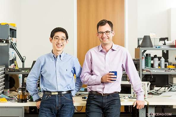 Charge Phone, Tablet & Wearable Simultaneously with Pad-Free Wireless Charger