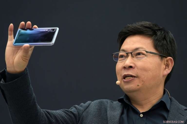 Huawei Targets Smartphone Market Leadership, Overtaking Apple
