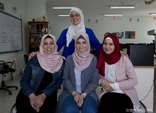 Palestinian Teens Reach Finals in Silicon Valley App Pitch Competition