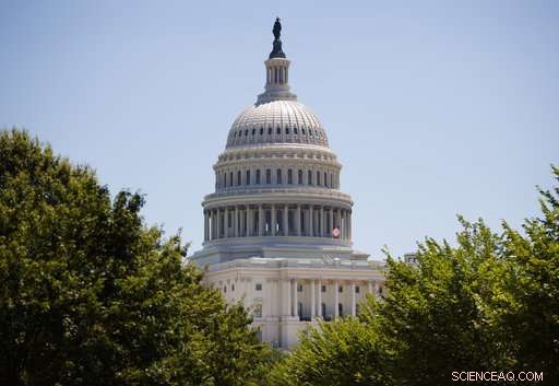 Microsoft Detects New Russian Cyber Attacks Targeting U.S. Political Groups Ahead of Midterms