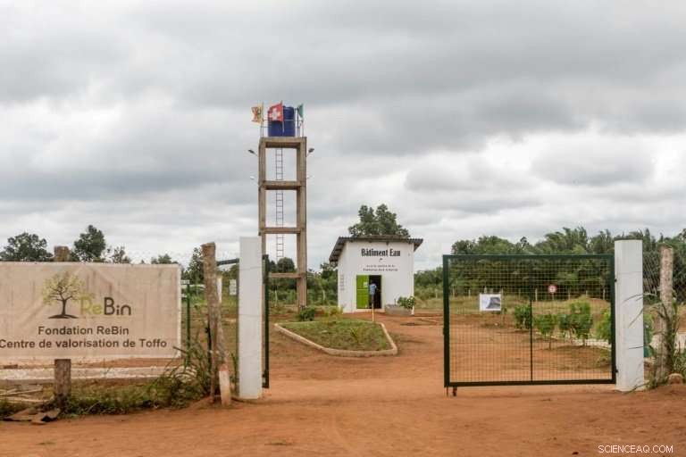 Benin Village Turns Household Waste into Biogas, Turning Trash into Treasure