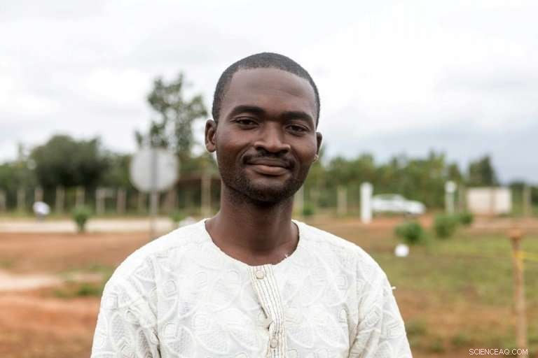 Benin Village Turns Household Waste into Biogas, Turning Trash into Treasure