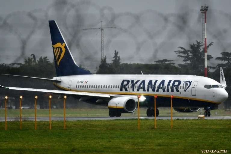 Ryanair Officially Recognizes Cabin Crew Union in Ireland