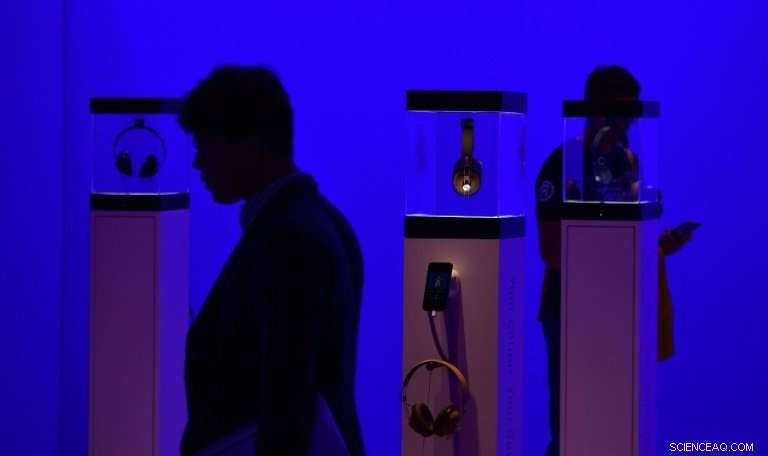 Voice Assistants Evolve: Expanding Language Support and Device Connectivity for a Brighter Future