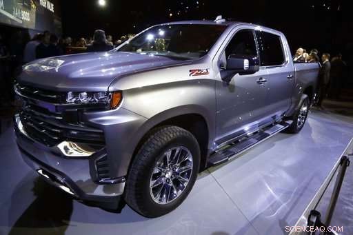 2018 New Models Spotlight: Rival Pickup Trucks, Leading SUV, and Electric Range Extender