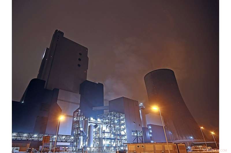 How Hurricanes Impact Nuclear Power Plants: Five Key Questions Answered