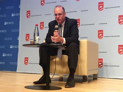 UK Lawmakers Call for Regulation of Cryptocurrency Market