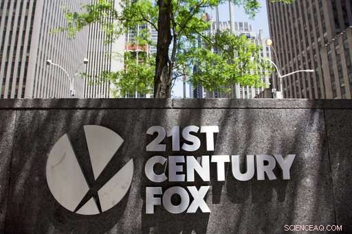UK Auction to Resolve Fox vs. Comcast’s Sky Takeover Battle