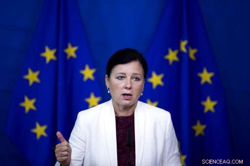 EU Consumer Commissioner Urges Facebook to Address Data Concerns