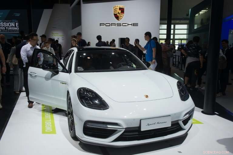 Porsche Leads German Automakers in Phasing Out Diesel Engines
