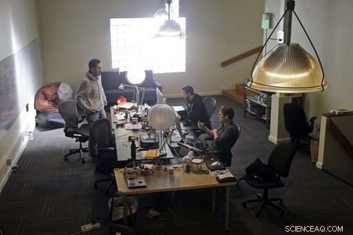 Instagram Co-Founders Step Down, Leaving Company Without Leadership