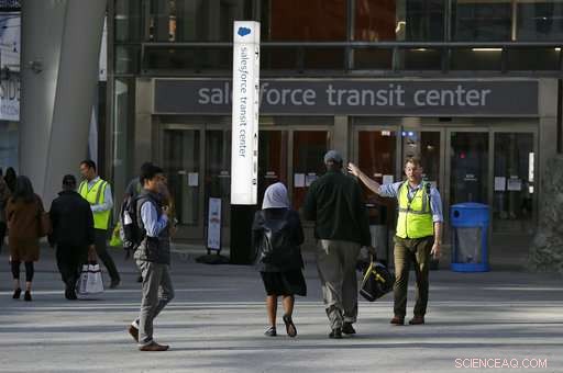 Engineers Investigate Cracked Beam at San Francisco s New Transit Hub
