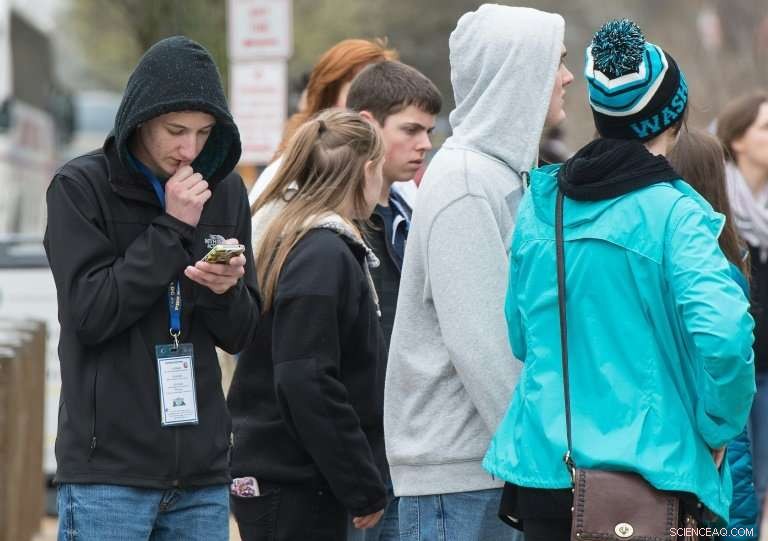 US Teens Report Rising Online Harassment: Survey Findings