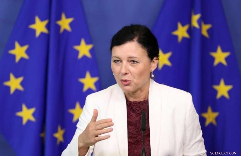 EU Urges Facebook to Strengthen Data Security Controls