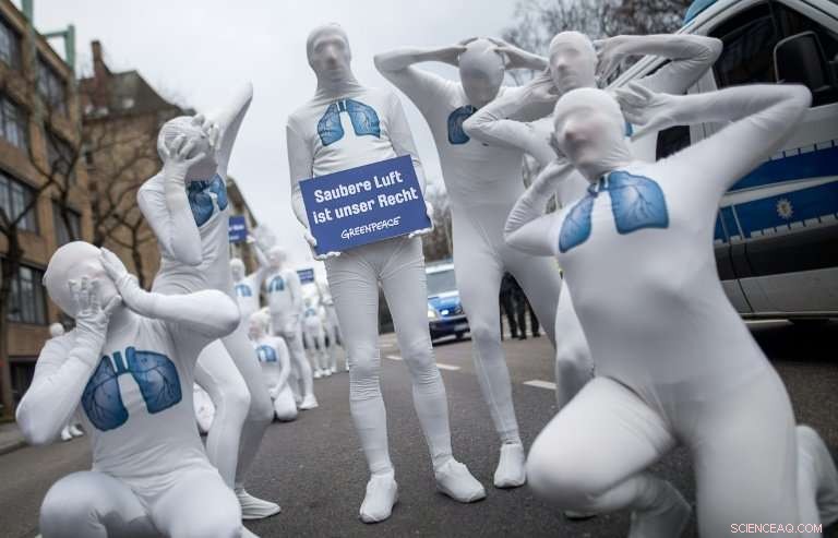 Germany Unveils New Strategy to Phase Out Polluting Diesel Vehicles