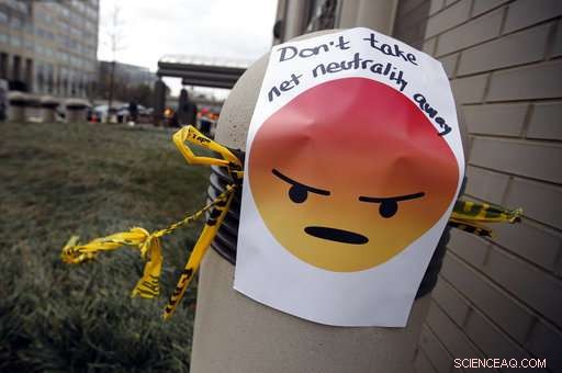 DOJ lawsuit threatens to delay California’s new net neutrality law