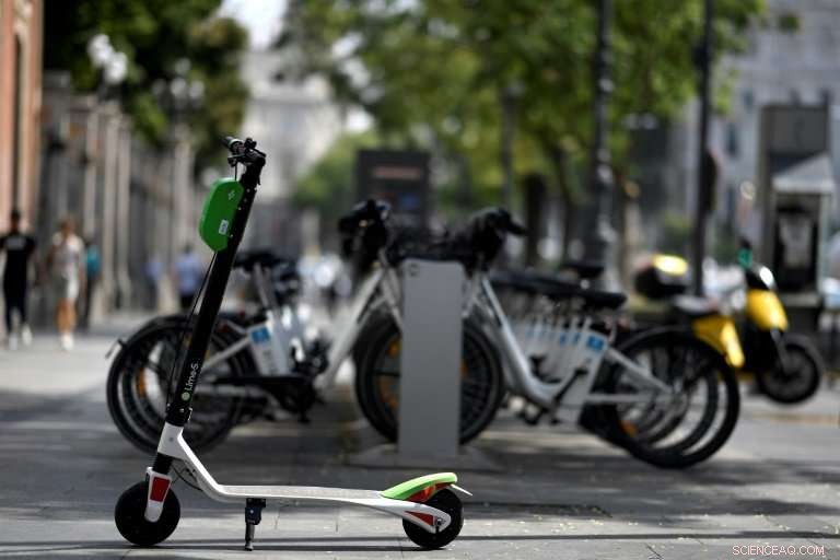 Spain’s Cities Tackle the Surge of Electric Scooter Sharing