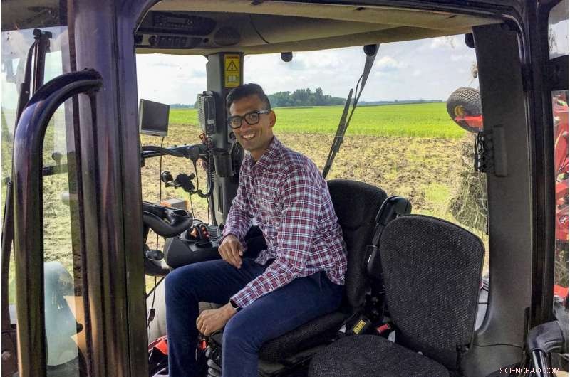 Broadband Disconnection Strains Midwest Farmers: What It Means for Agriculture