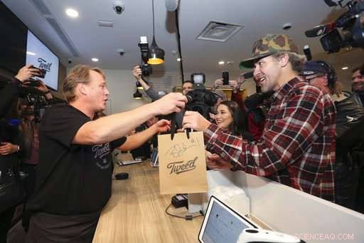 Canada Becomes the World s Largest Legal Marijuana Marketplace