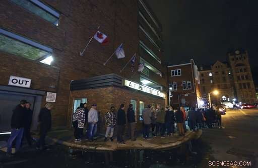 Canada Becomes the World s Largest Legal Marijuana Marketplace