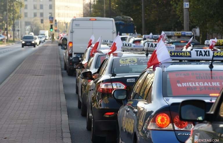 Warsaw Taxis Protest Uber with Slow Drives, Claiming Unfair Competition