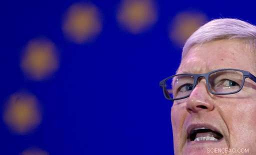Apple CEO Endorses Strong Privacy Laws, Warns of Data Weaponization