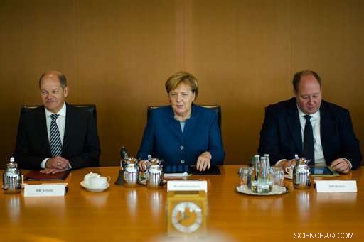 Germany Urges Automakers to Cover Costs Amid Expanding Diesel Driving Bans