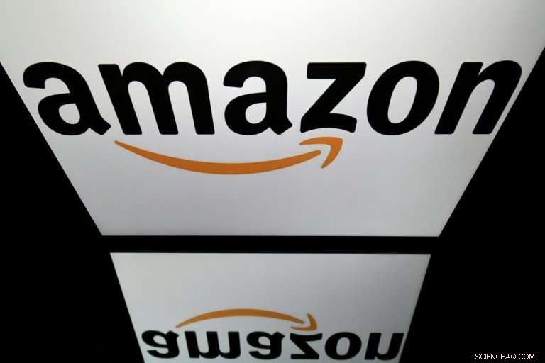 Amazon Reports 10‑Fold Surge in Quarterly Profit to $2.9 B