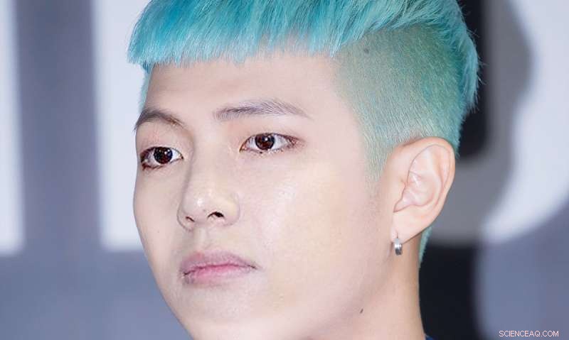 Robust Detection of Human- and AI-Created Fake Face Images