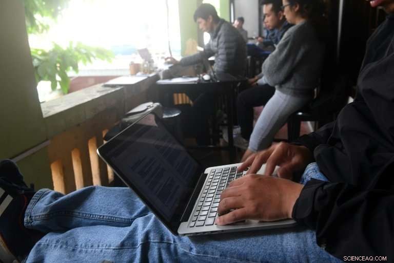 Vietnam Sets 12‑Month Deadline for Tech Firms to Comply with New Cyberlaw