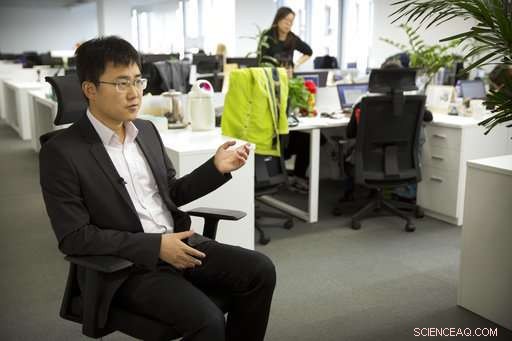 New Chinese Gait Recognition Tech Identifies People by Their Unique Walking Patterns