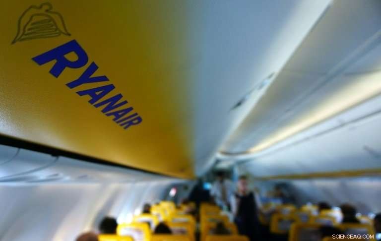 Italy Prepares Lawsuit Against Ryanair and Wizz Air Over Excessive Baggage Fees