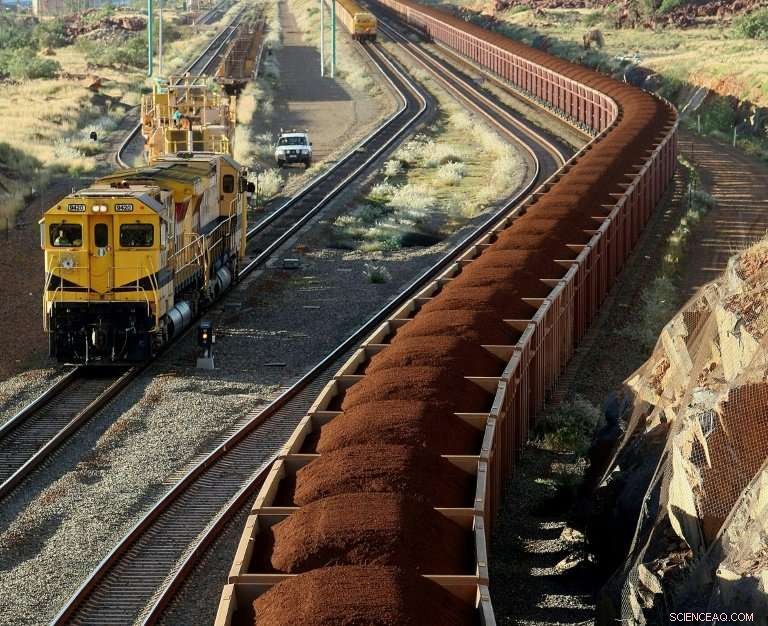 Unmanned Iron Ore Train Covers 90 km Across Western Australia s Outback, Prompting Remote Derailed