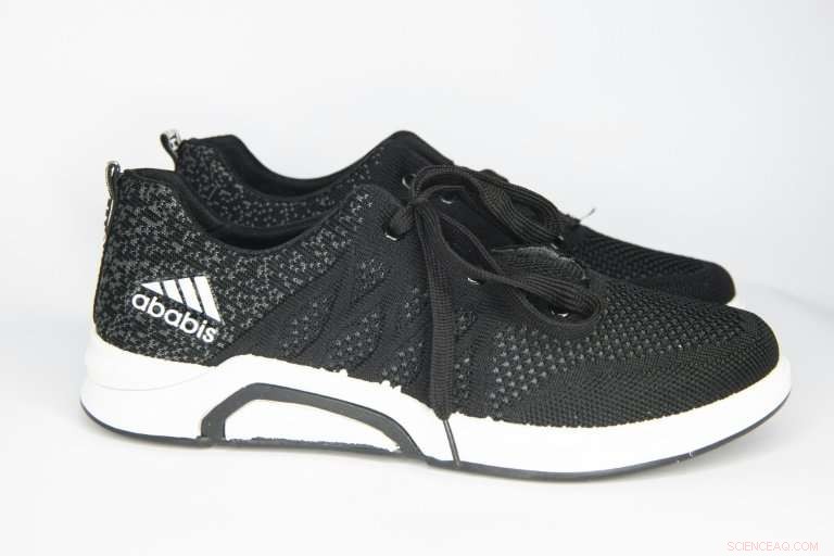 Ababis and Star Wnrs: How Knockoff Brands Thrive on China’s E‑Commerce Platforms