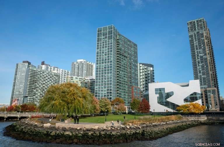 Queens Residents Caution Amazon s Proposed HQ in Long Island City