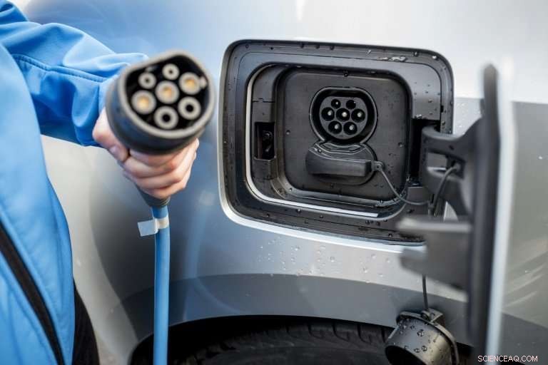 Germany to Fund €1B in EU Battery Production by 2021