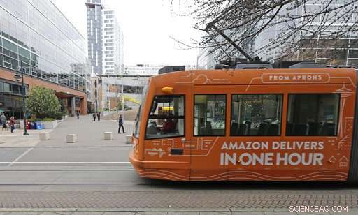 Amazon Chooses Long Island Suburb as HQ Site, Ending HQ Location Uncertainty