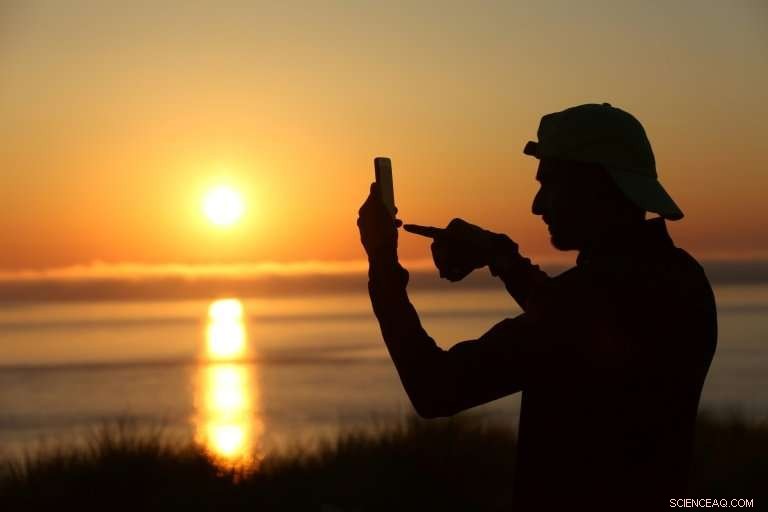 EU Approves Phone Cost Caps and Launches Emergency Alert System