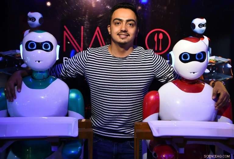 Ginger: Nepal s First Robot Waiter Now Ready to Serve