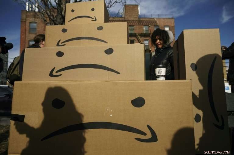 Amazon HQ Deal Sparks Debate Over Tax Incentives and Corporate Giveaways